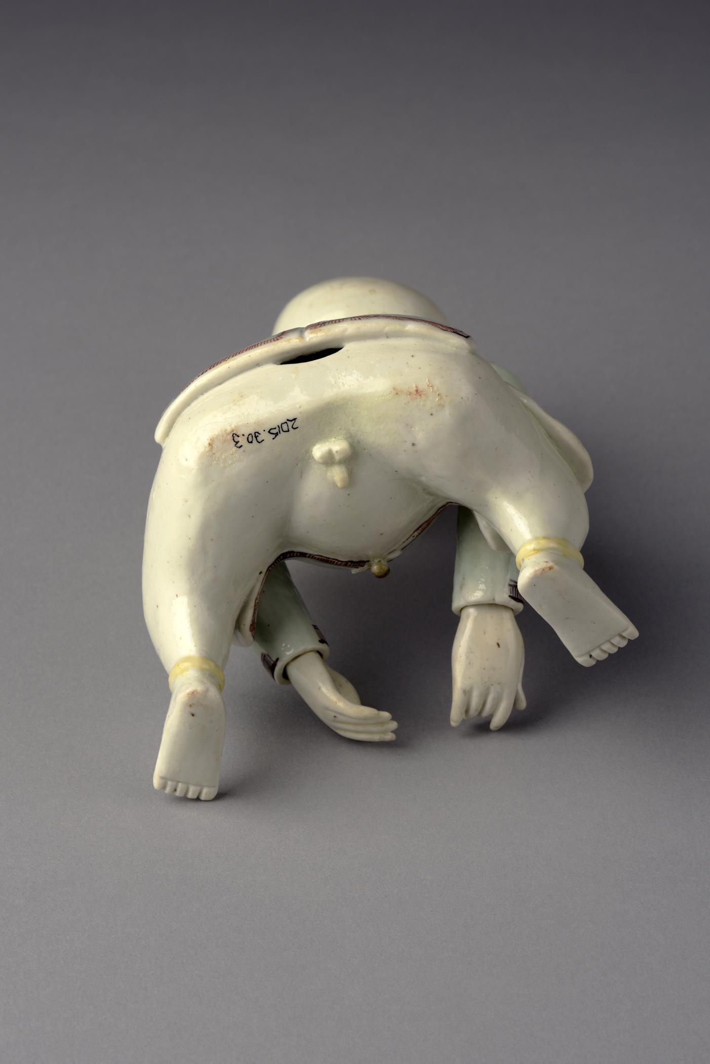 2015.0030.003 Figure, view 4