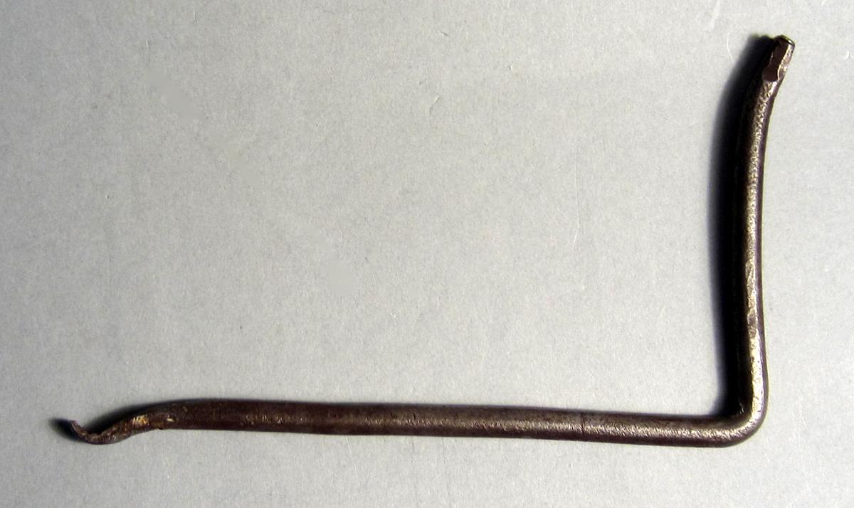 1986.0050.586 Shaping tool, View 2