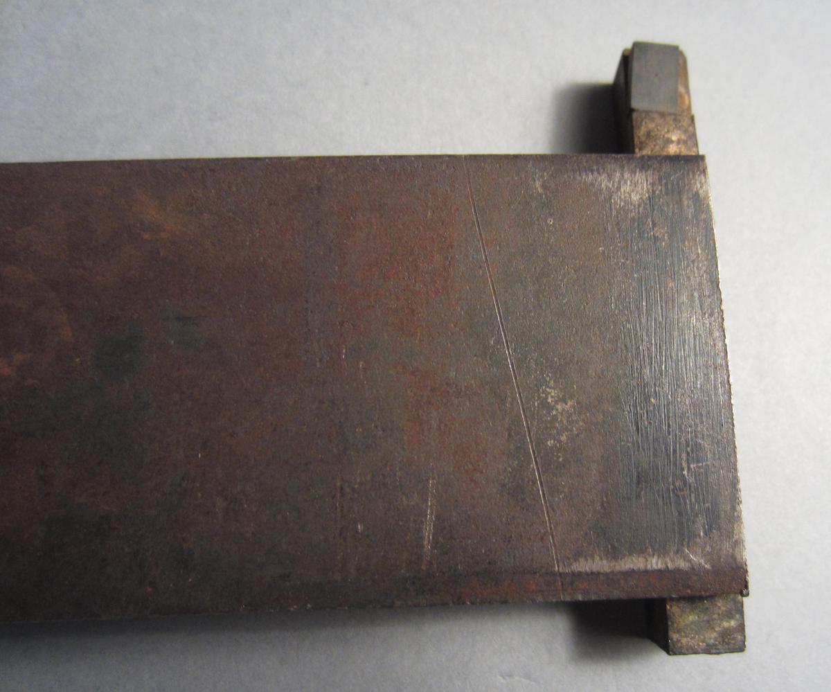 1986.0050.626 Shaping tool, End