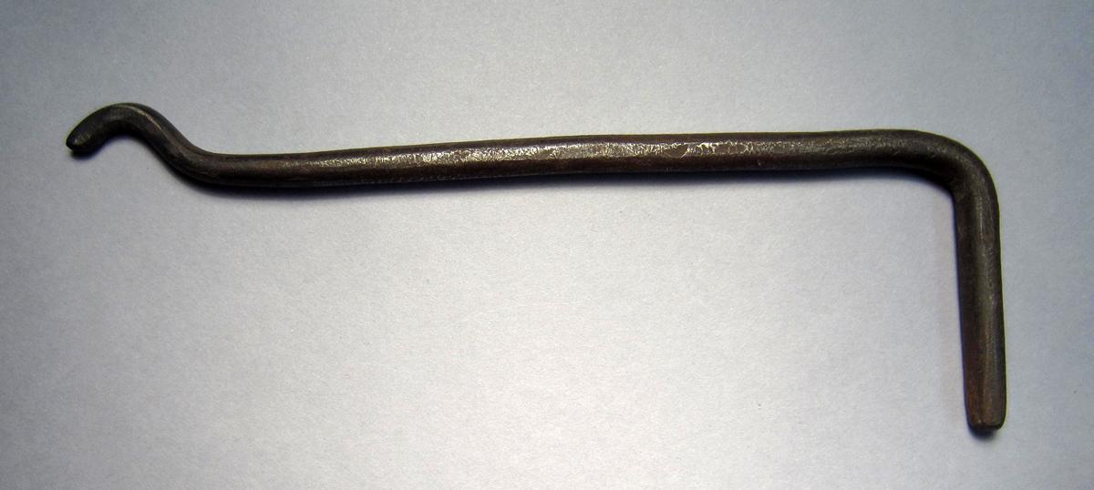 1986.0050.635 Shaping tool, View 1