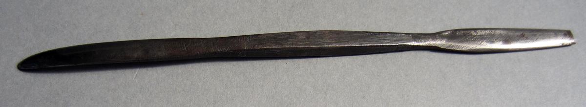 1986.0050.652 Shaping tool, View 2
