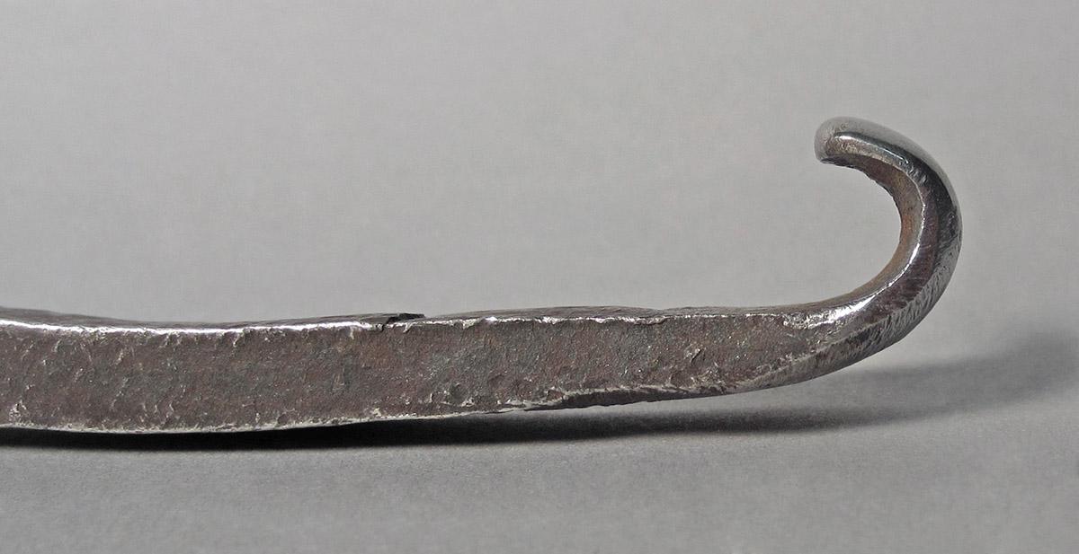 1986.0050.682, Shaping tool, end 2