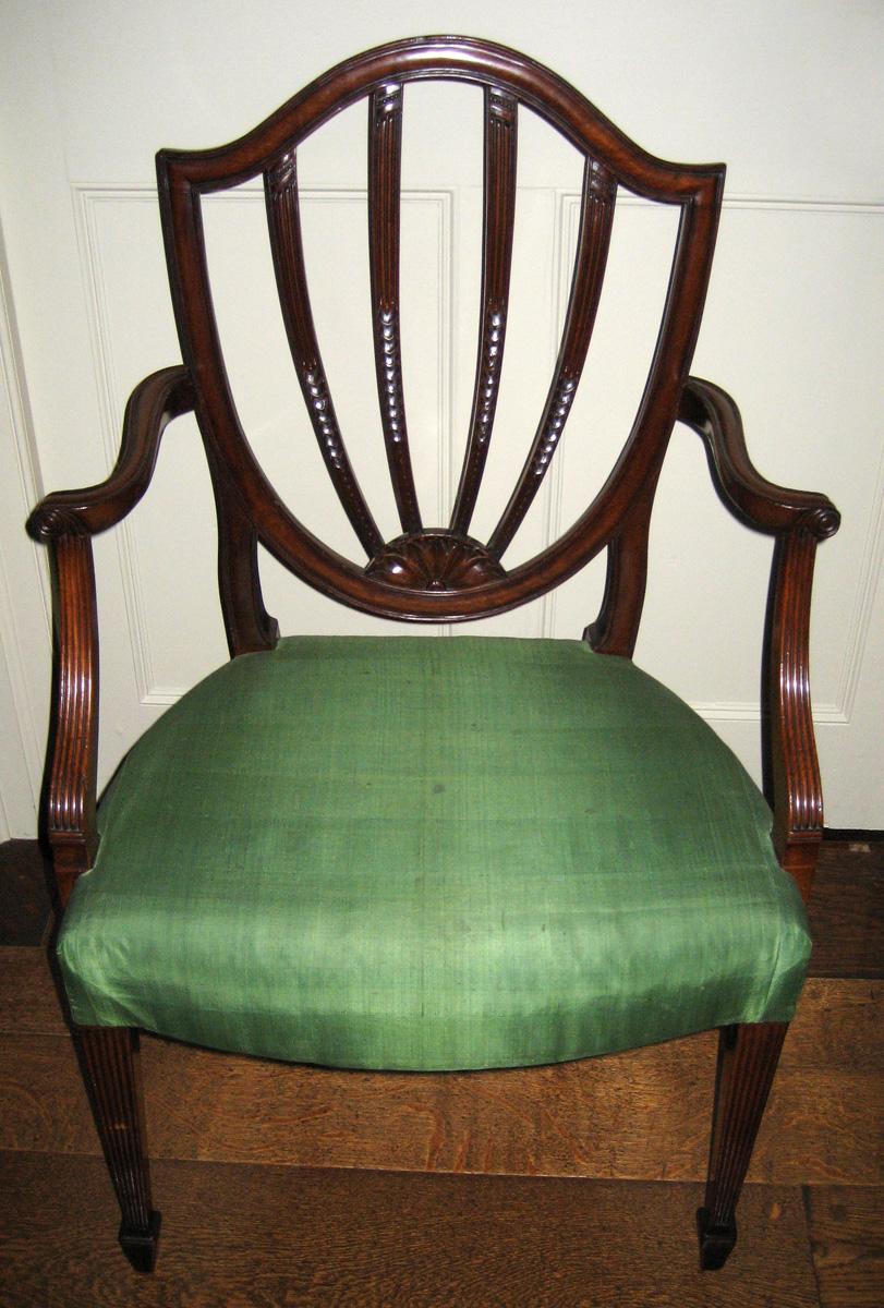 1953.0170 Chair view 2