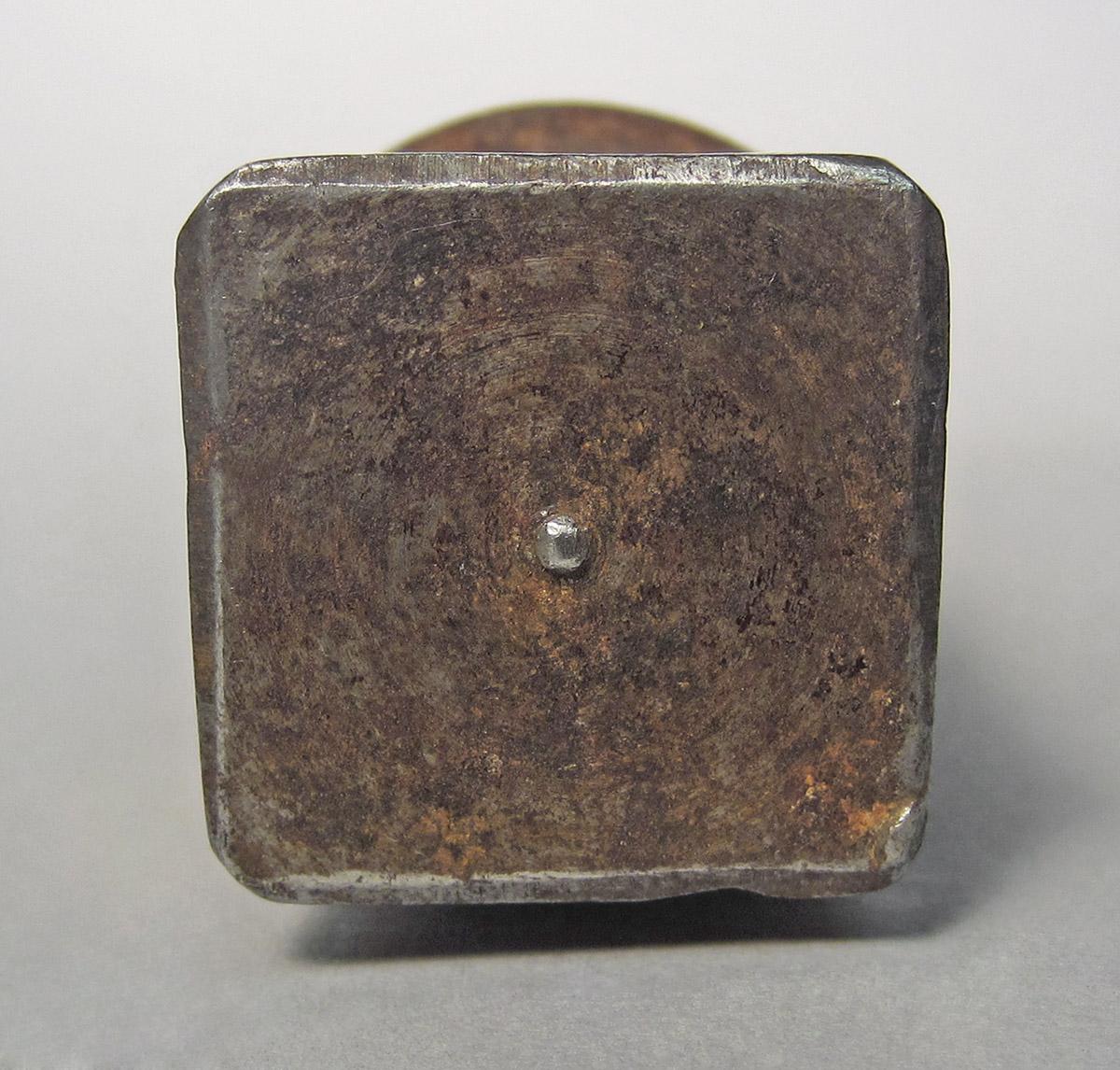 1986.0050.688, Rod, end 1