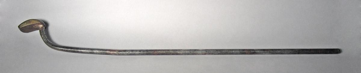1986.0050.701, Shaping stake, side 1