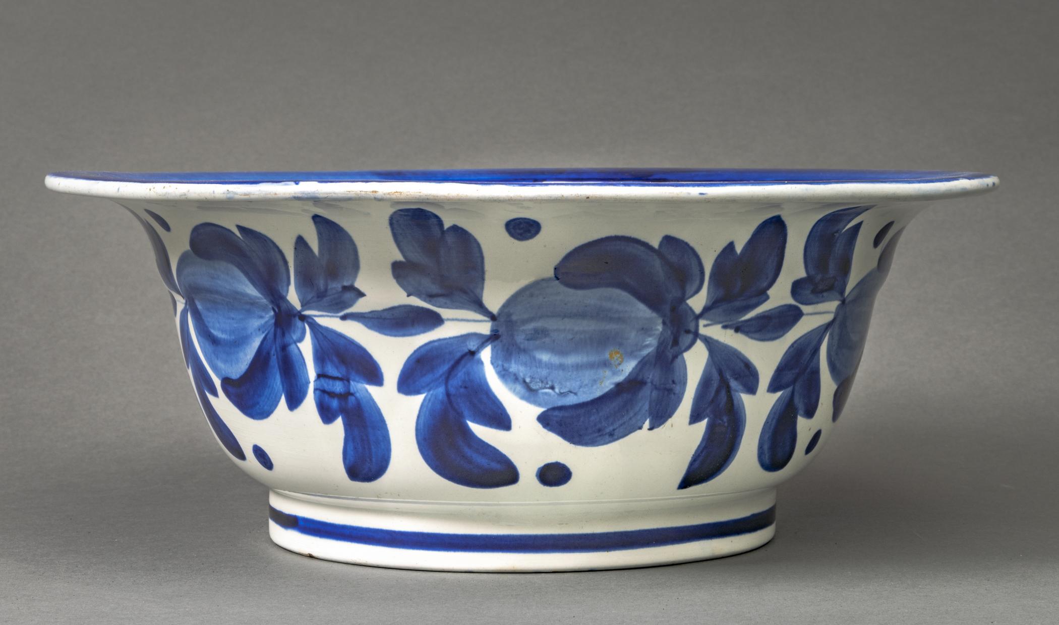 1959.1192 Bowl, view 3