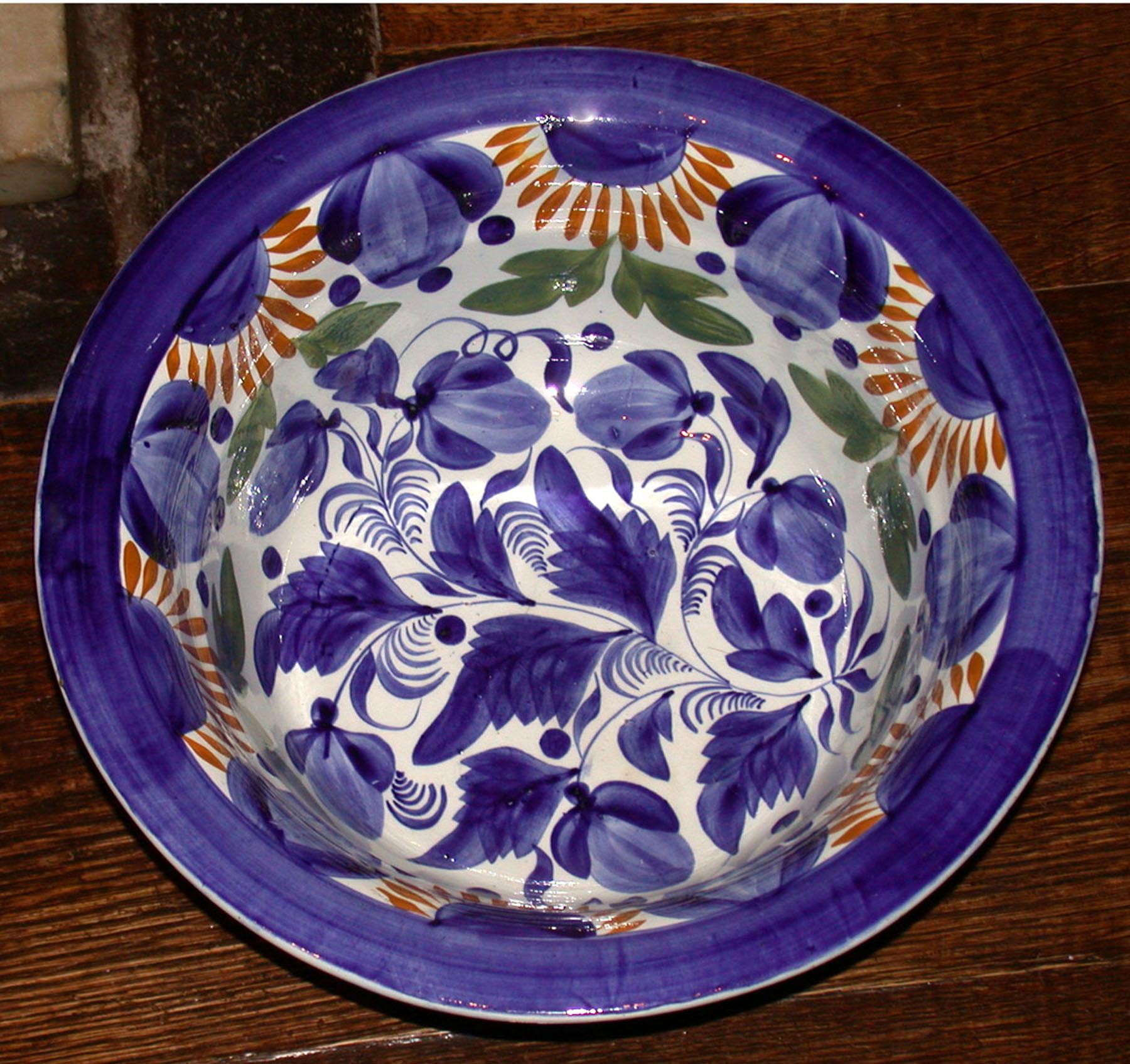 1959.1192 Large pearlware bowl (top)
