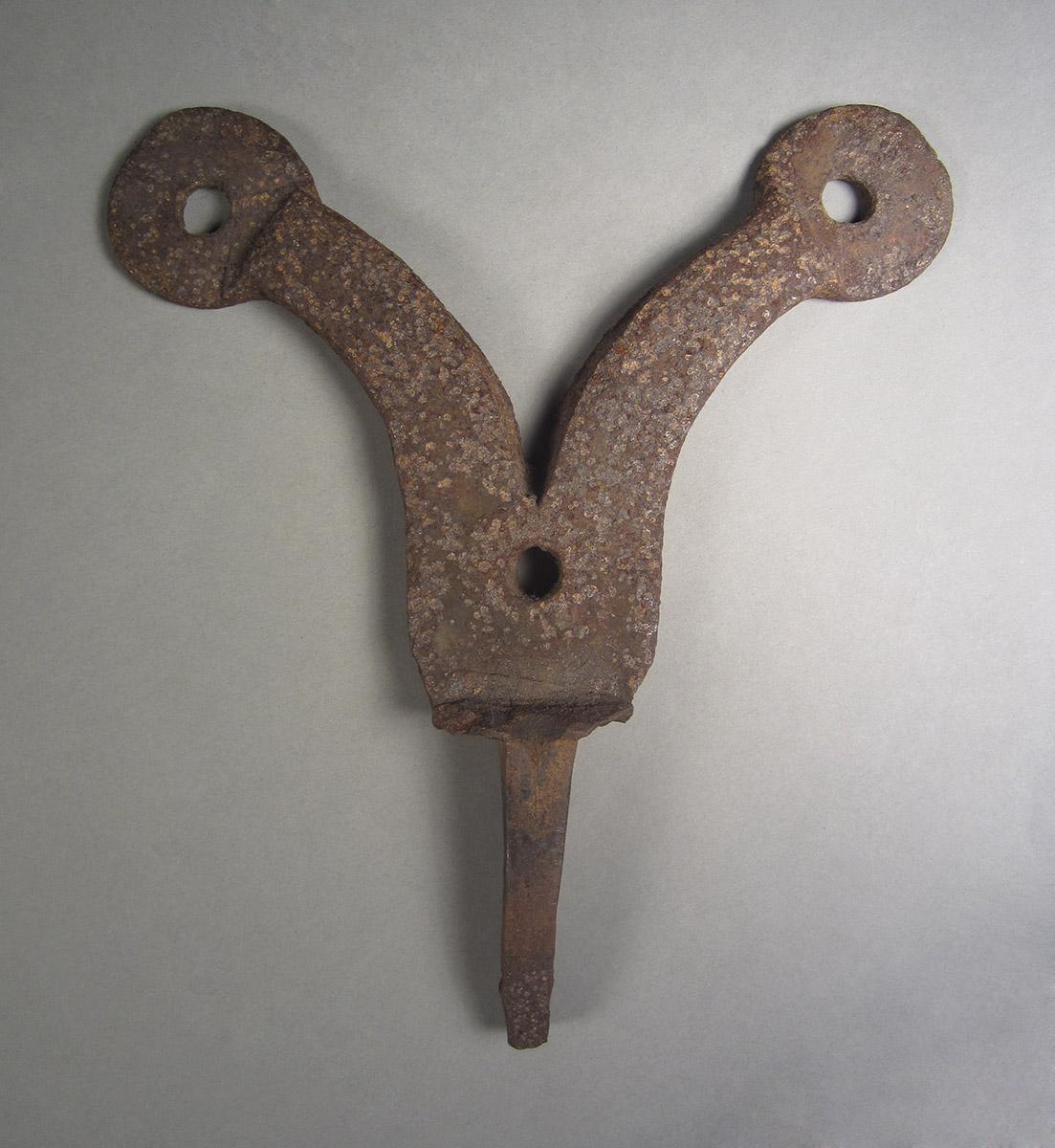 1960.0029 B, Bench vise, bracket side 1