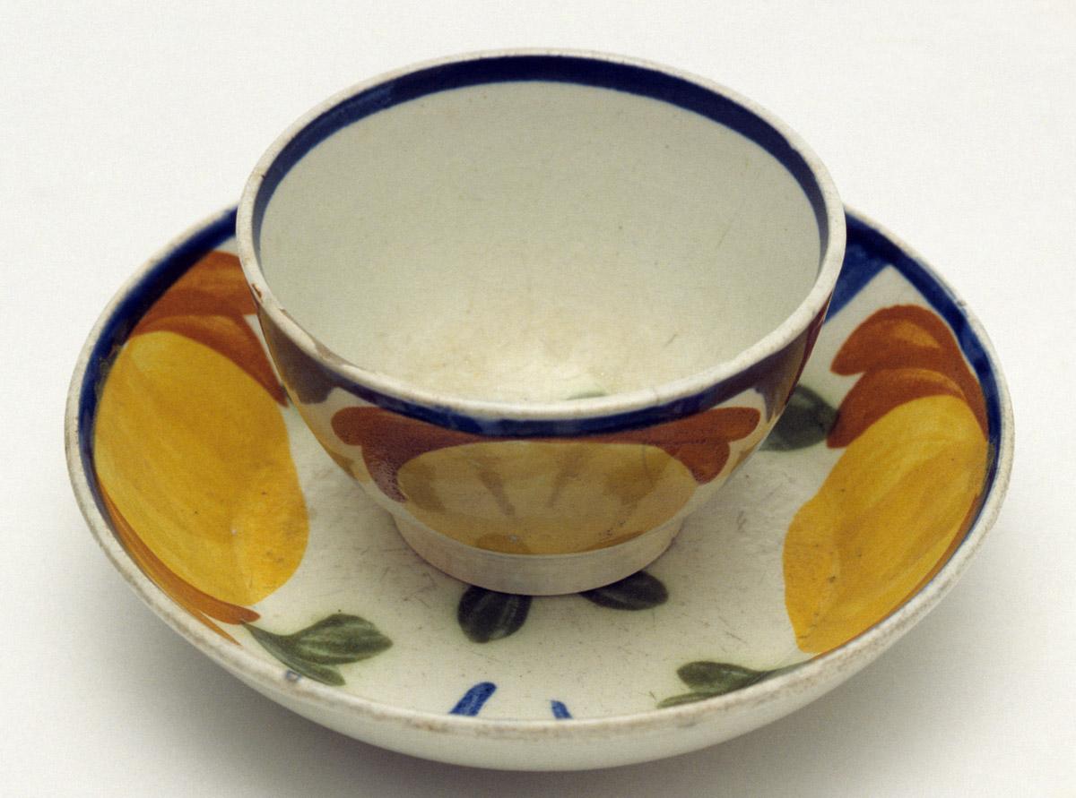 1959.1204, .1205 Teabowl and saucer