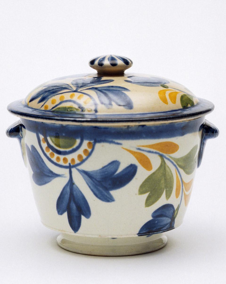 1959.1229 A, B Pearlware sugar bowl
