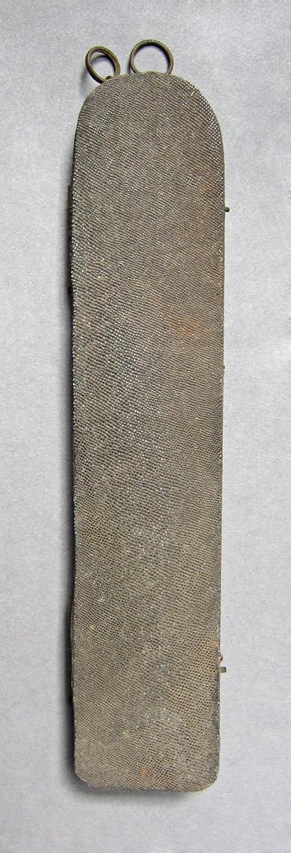 1969.9069, Thermometer case, side 1