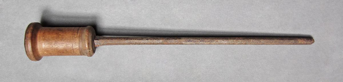 1969.9070, Lathe tool, side 2