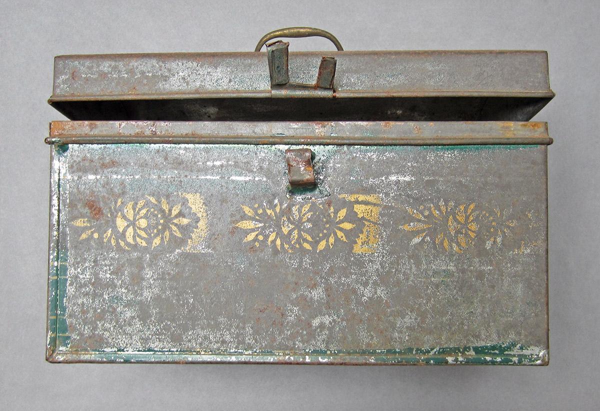 1969.9071, Box, front