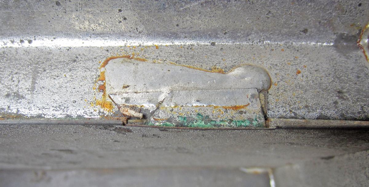1969.9071, Box, hinge detail 2