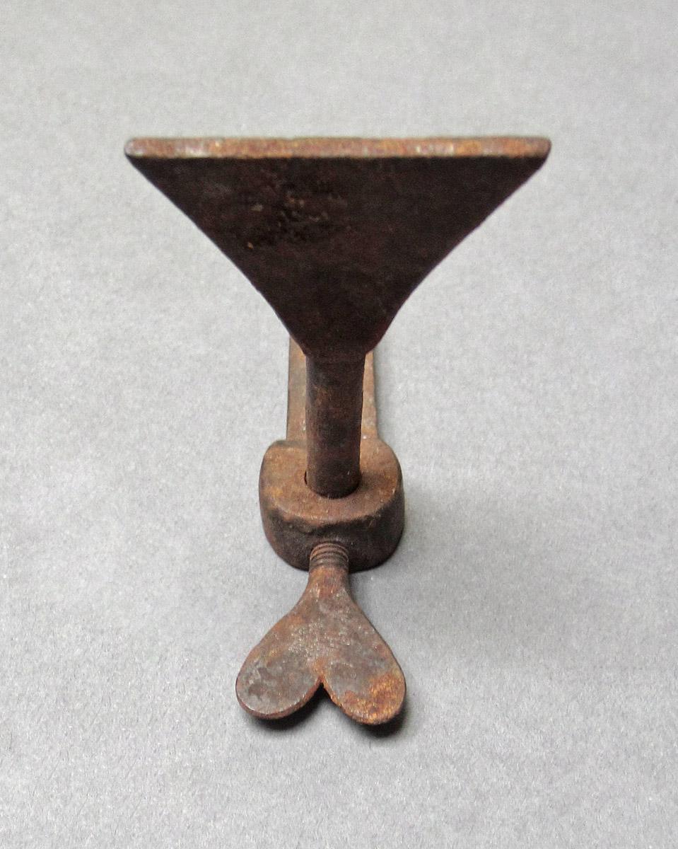 1969.9081, Tool, view 2