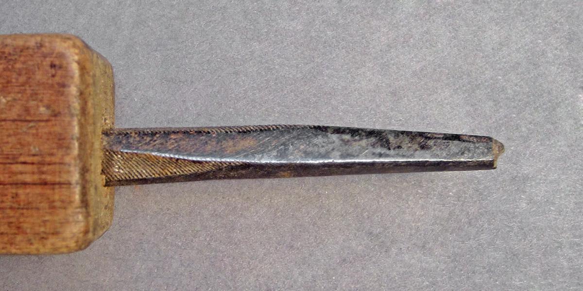 1969.9085, Bit, blade side 1