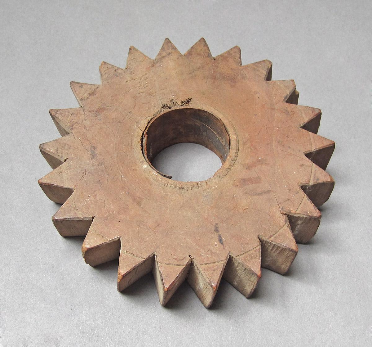 1969.9093, Gear, angle