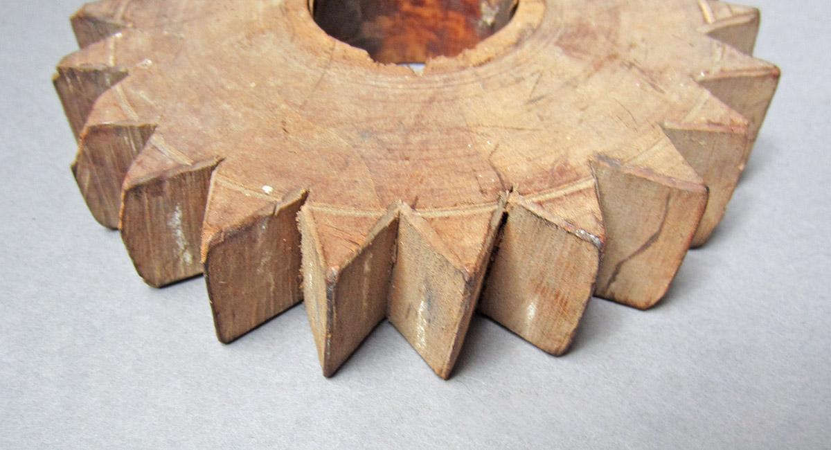 1969.9093, Gear, teeth angle