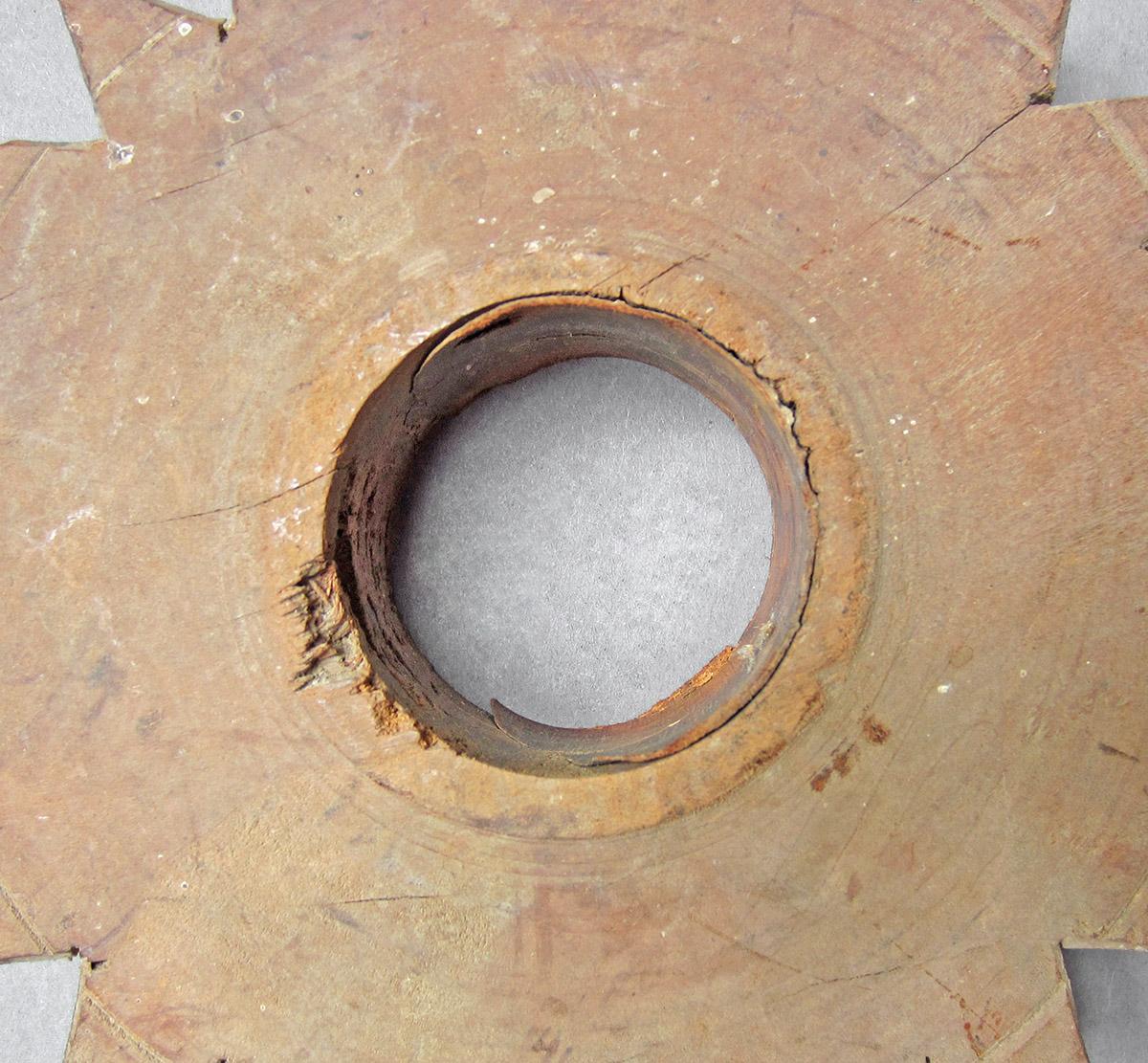 1969.9093, Gear, center detail 1