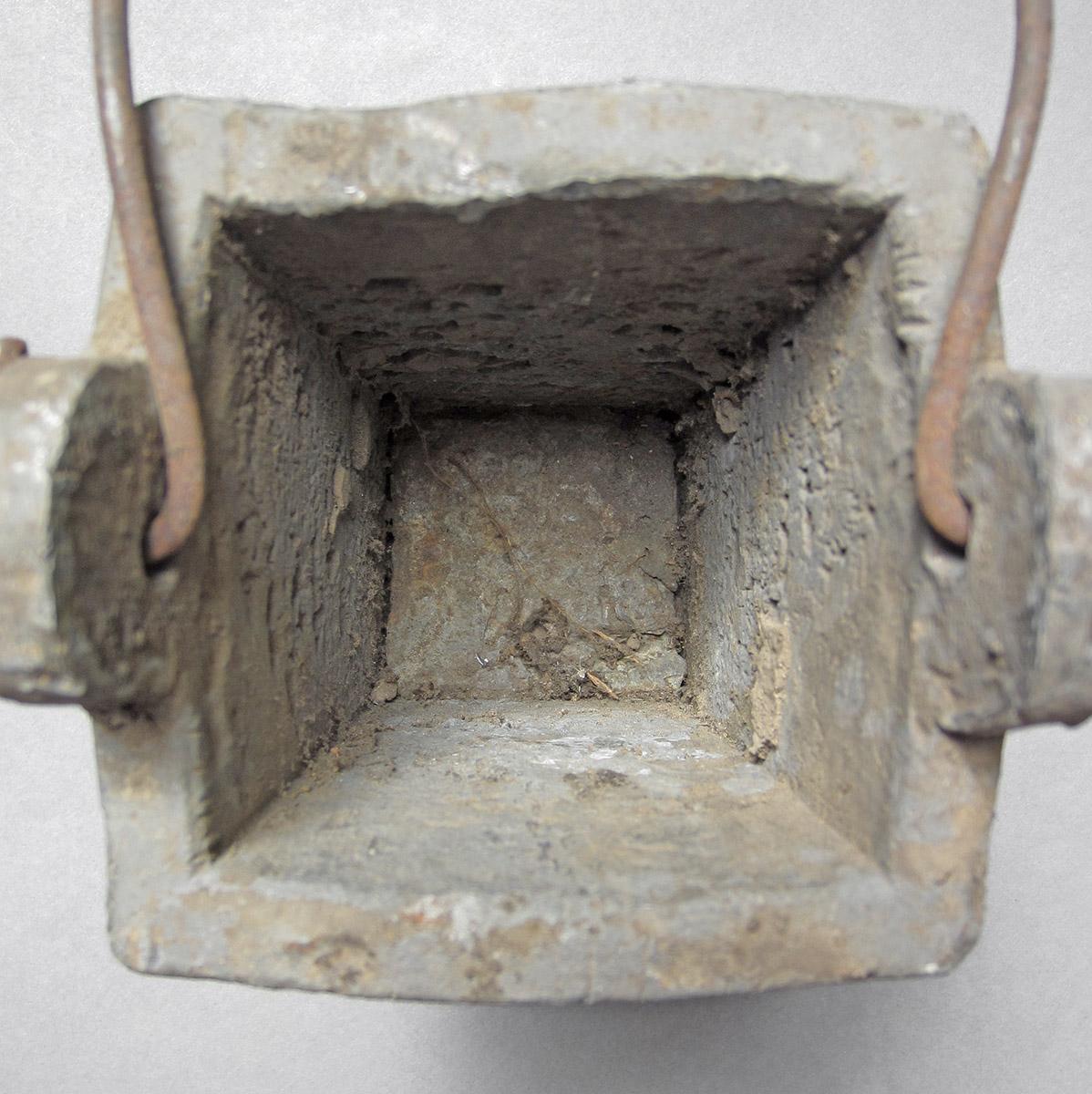 1969.9100, Container, inside