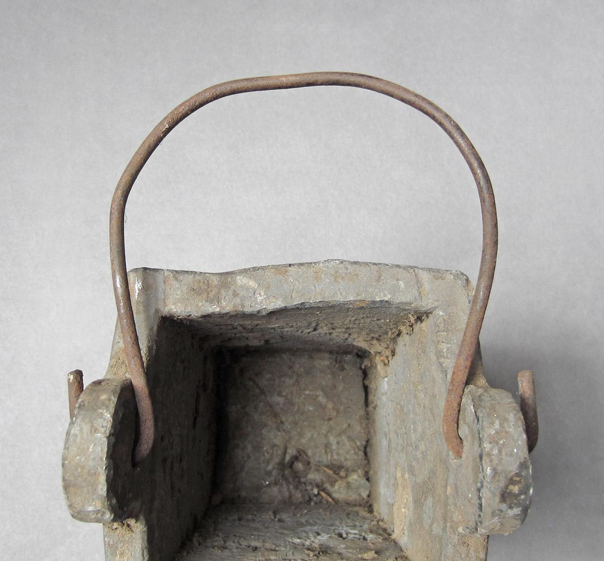 1969.9100, Container, handle