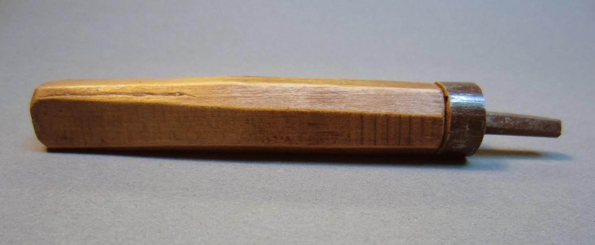 1969.9115 Gouge, View 2