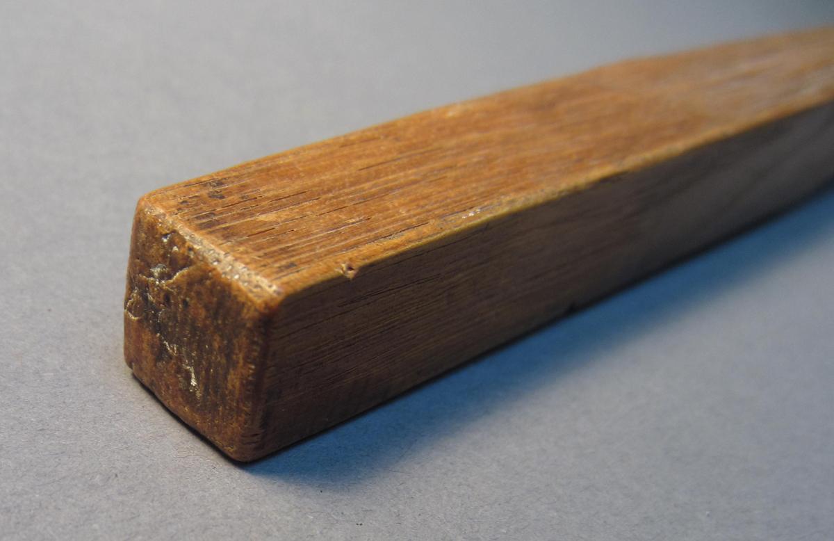1969.9126 Drill bit, End