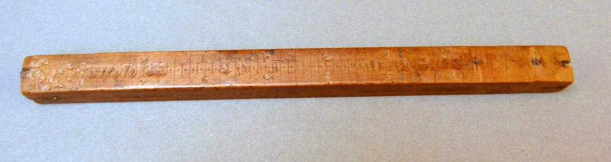 1969.9130 Marking gauge, Ruler