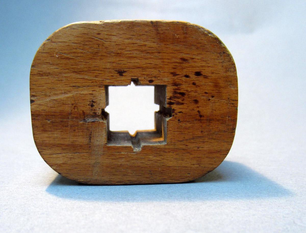 1969.9130 Marking gauge, Detail 2