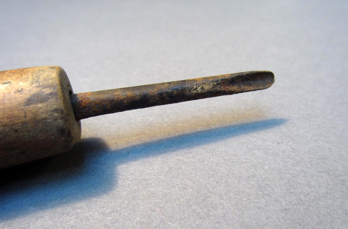 1969.9135 Awl, Tip View 2