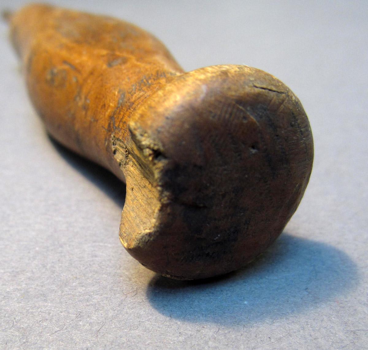 1969.9135 Awl, Damage