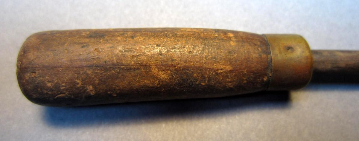 1969.9136 Chisel, Handle