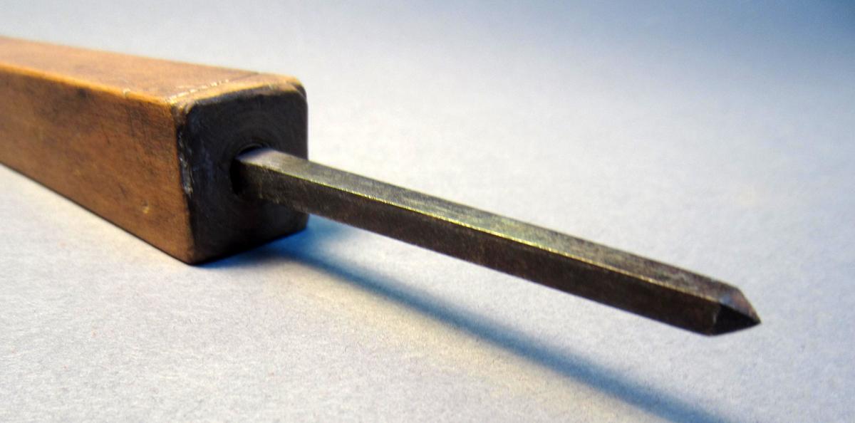 1969.9140 Bit, Shaft