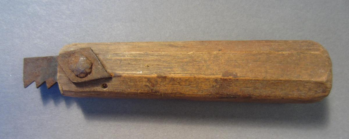 1969.9163 Cutting tool, View 1