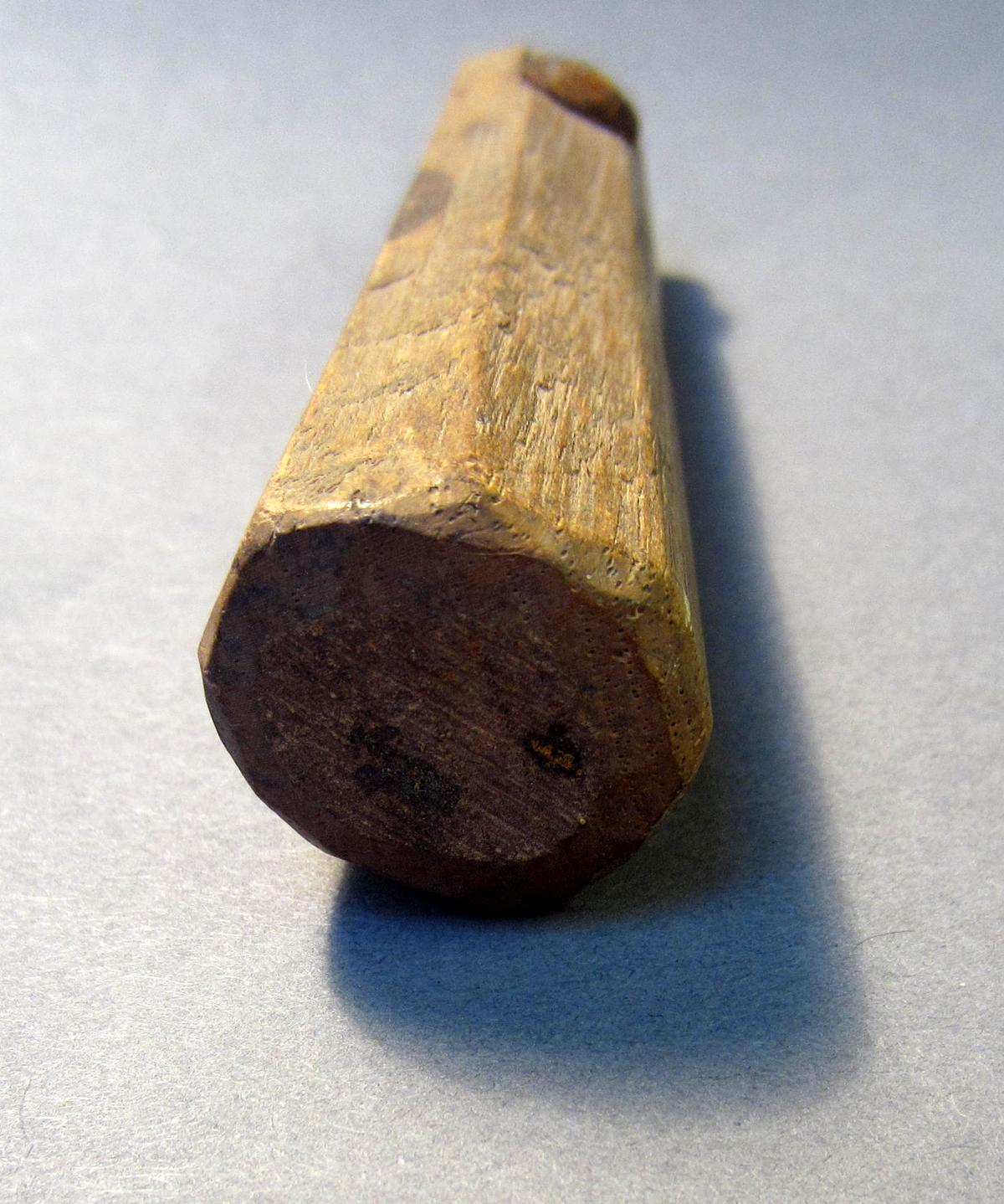 1969.9163 Cutting tool, End
