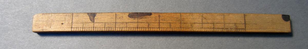 1969.9166 Ruler, View 2