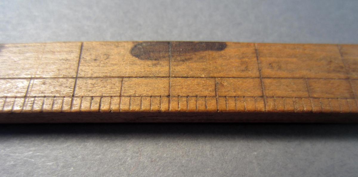 1969.9166 Ruler, Detail