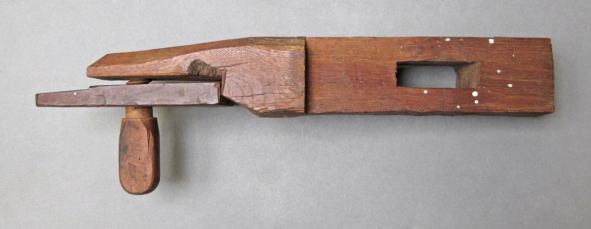 1969.9176, Lathe puppet, side 4