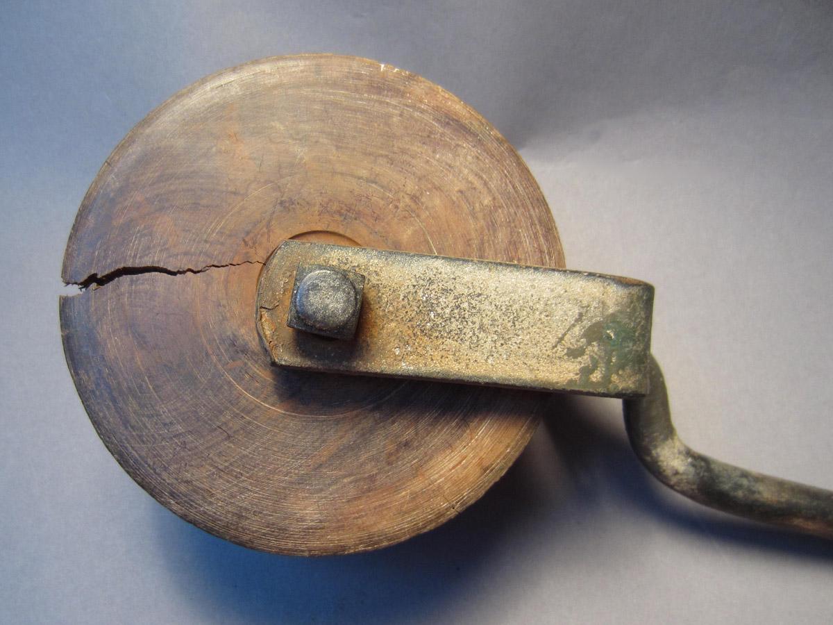 1969.9190 Pulley, View wheel