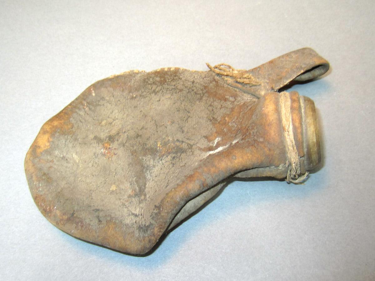 1969.9193 Flask, View 2