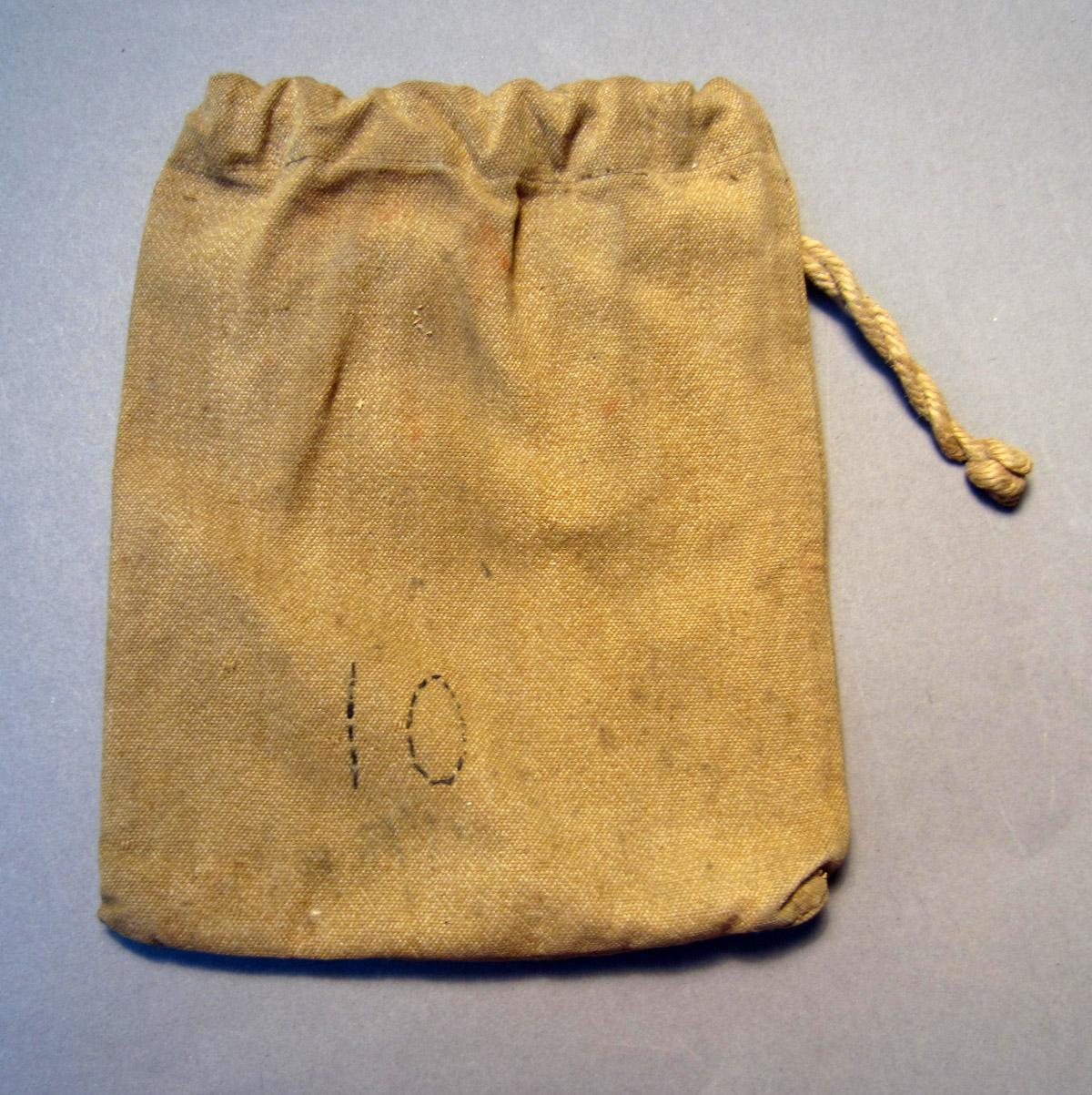1969.9202 Drawstring bag, Alt
