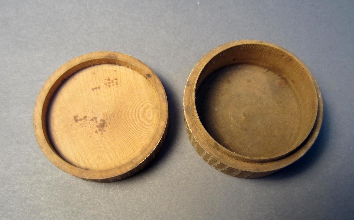 1969.9152 A. B Box, Open