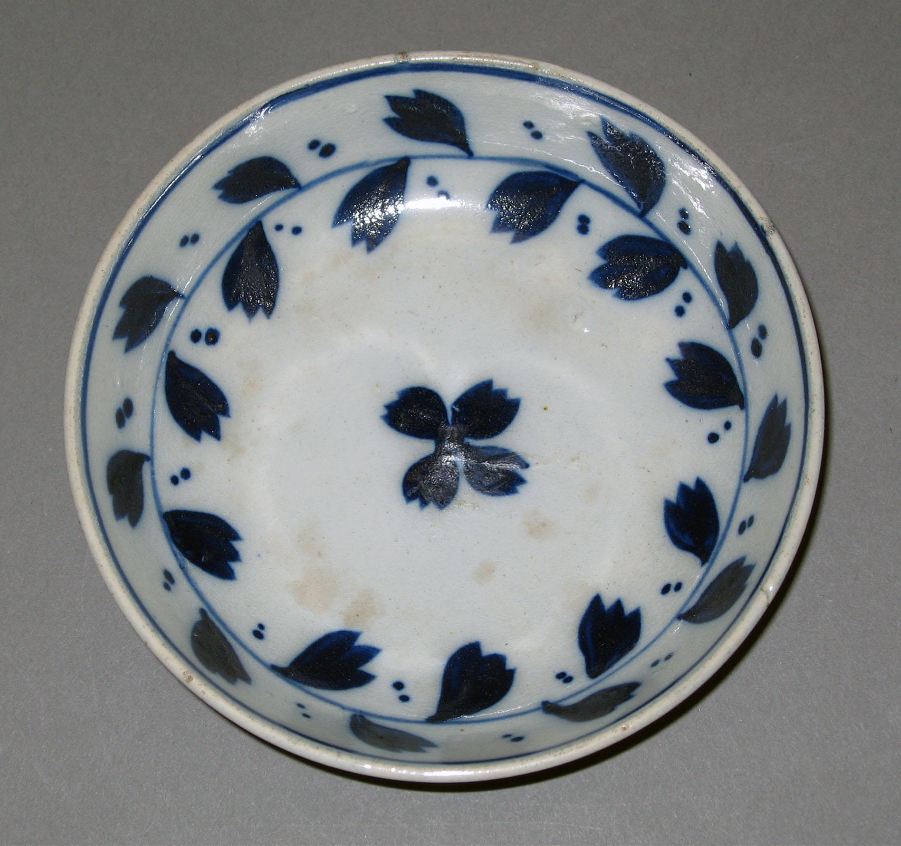 1959.1255 B Pearlware saucer