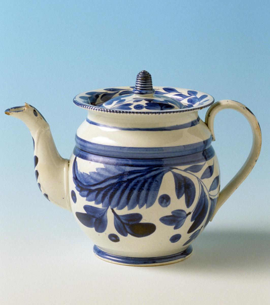 1959.1263 Pearlware teapot