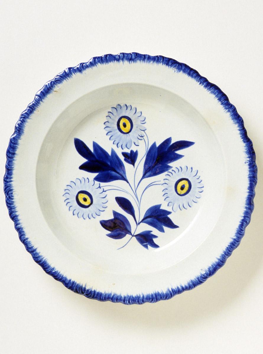 1959.1278.001 Pearlware soup plate