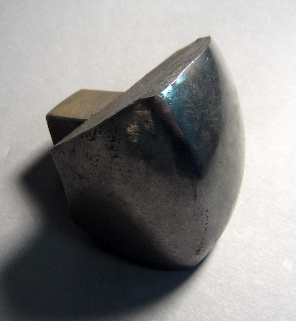 1986.0050.935 Planishing head, View 1