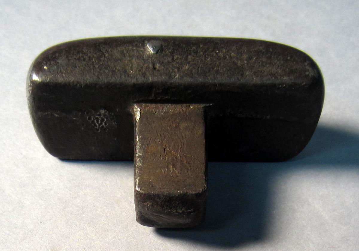 1986.0050.937 Planishing head, View 3
