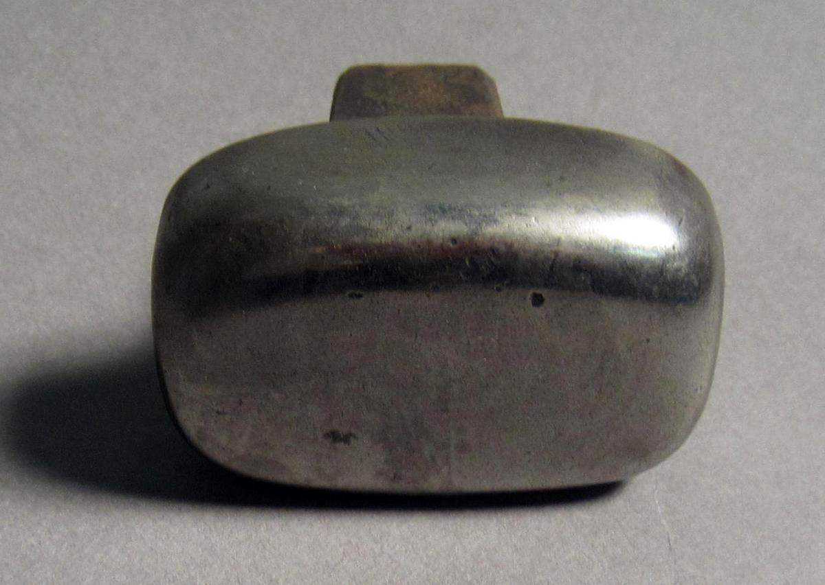 1986.0050.938 Planishing head, View 1