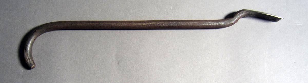 1986.0050.953 Shaping tool, View 1
