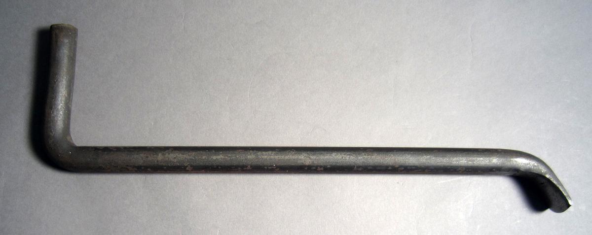 1986.0050.961 Shaping tool, View 1